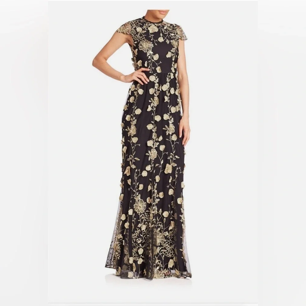 Alice + Olivia Aalihah Gown Gold Embroidered 3d Motifs Size XS